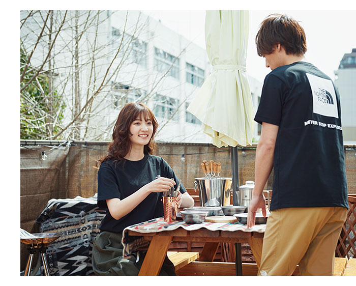 THE NORTH FACEザ ノースフェイスのTシャツ Back Square Logo14