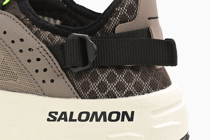 SALOMONサロモンのスニーカー SOLAMPHIBIAN04