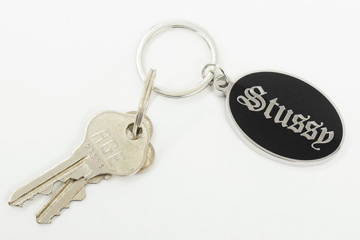ステューシー キーホルダー STUSSY OE Badge ( stussy keychain キーチェーン 138760 USAモデル 正規 小物 )