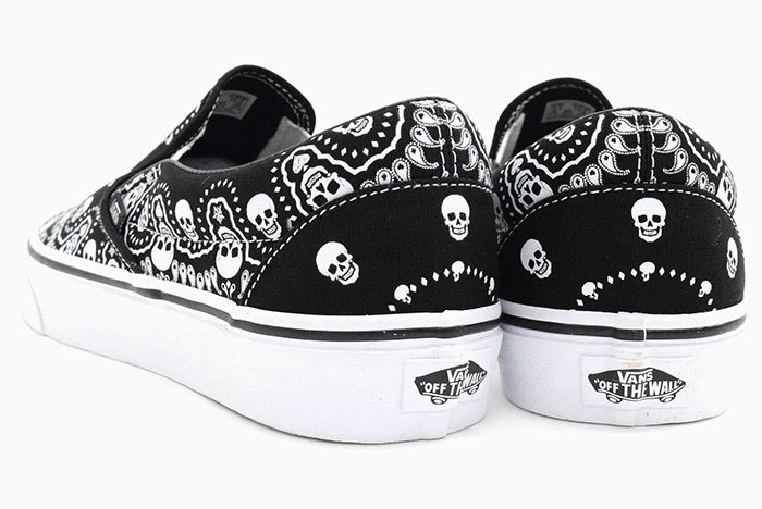 バンズ スニーカー VANS メンズ 男性用 クラシック スリッポン Black/True White バンダナ(VN0A33TBD9S  Classic Slip-On Bandana ローカット)