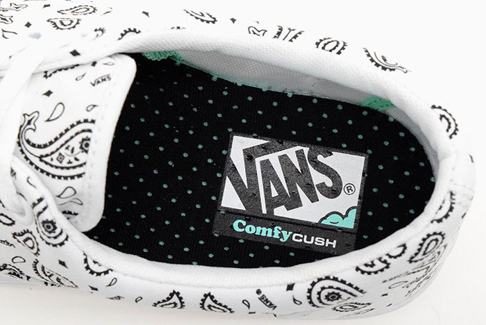 【VANS】バンズ COMFYCUSH ERA コンフィクッシュエラ VN0A3WM942 楽天市場】VANS COMFYCUSH ERA【バンズ コンフィクッシュ エラ