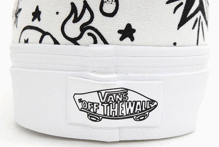 バンズ スニーカー VANS メンズ 男性用 クラシック スリッポン Tattoo/True White Uカラー(VN0A4BV31IU  Classic Slip-On U-Color ローカット) : van-vn0a4bv31iu : ice field - 通販 -  Yahoo!ショッピング