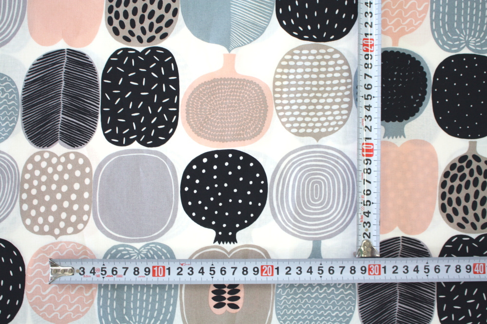marimekko（マリメッコ） 生地 コンポッティ 白地 No.180 145cm巾 10cm