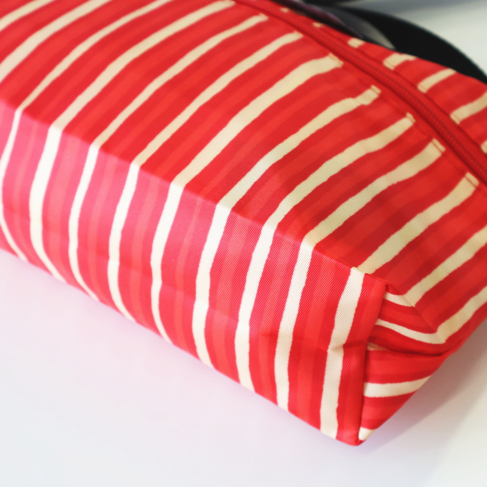 マリメッコ Neat Crossbody Piccolo S マチ部分