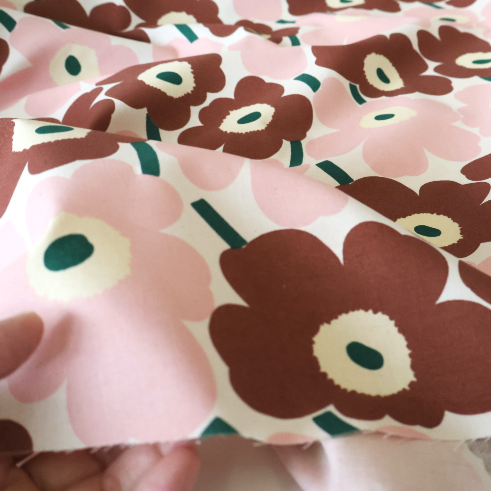 マリメッコ 生地 ミニウニッコ ナチュラル ピンク ブラウン No.866 巾145cm 10cm単位 切り売り MINI UNIKKO 季節限定 花柄 コットン 2026 marimekko 北欧 関連画像1