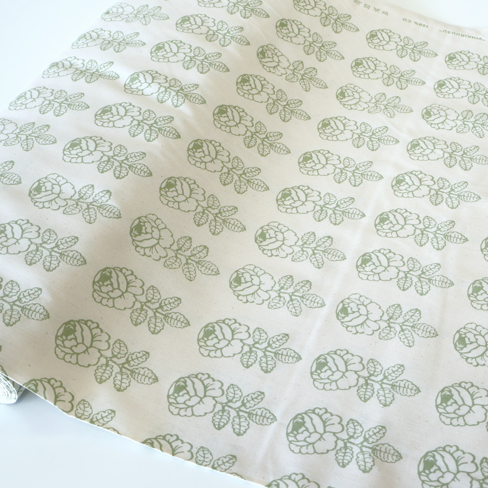 広げた生地全体