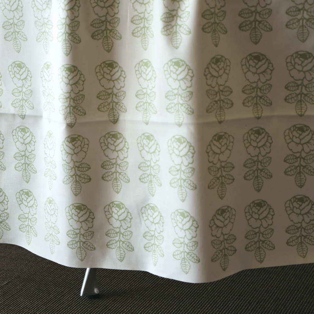 カーテン使用例