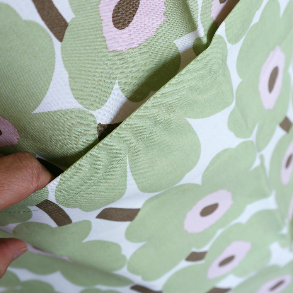 フロントポケット