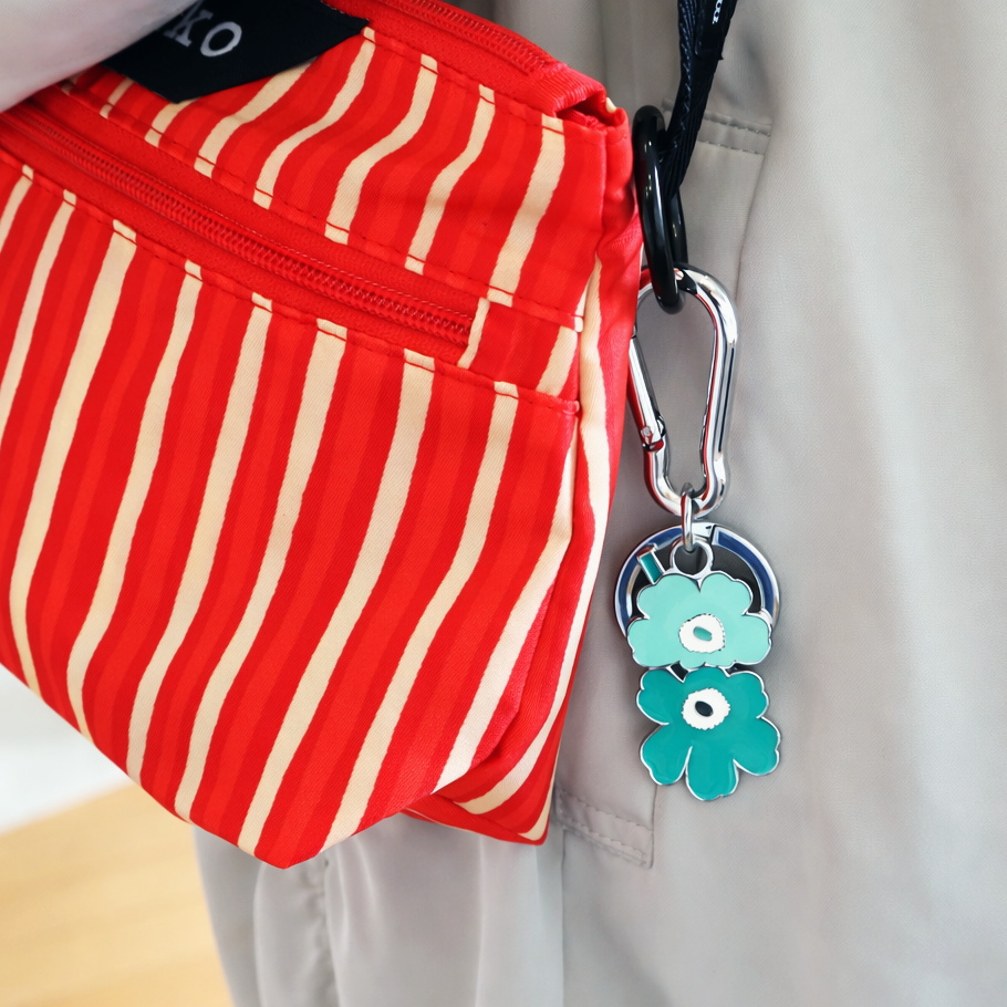 marimekko ウニッコ キーチェーン 使用イメージ