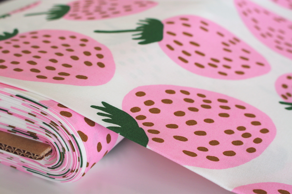 marimekko - マリメッコ【marimekko】マンシッカ・イチゴ