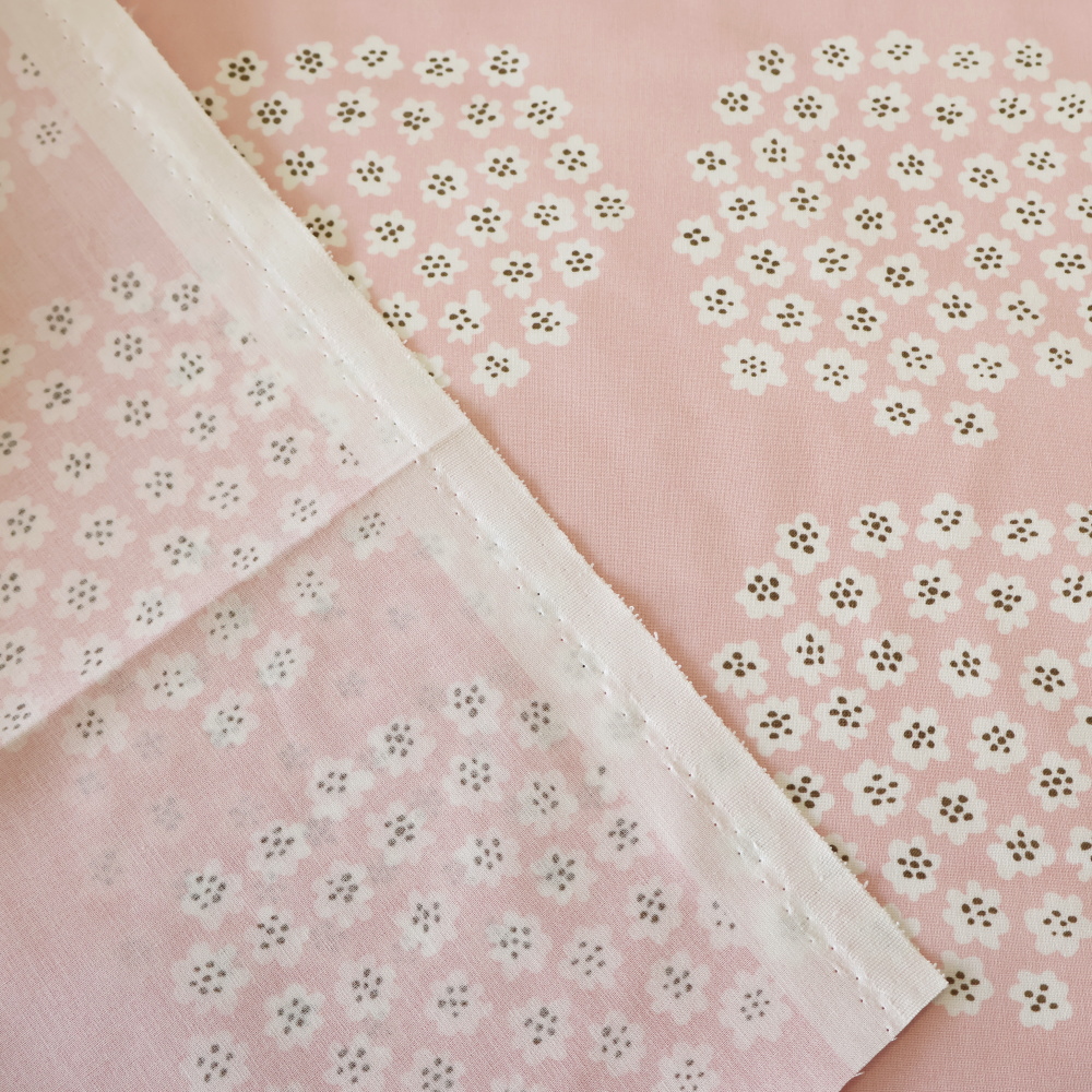 プケッティ ライトピンク 生地の表裏