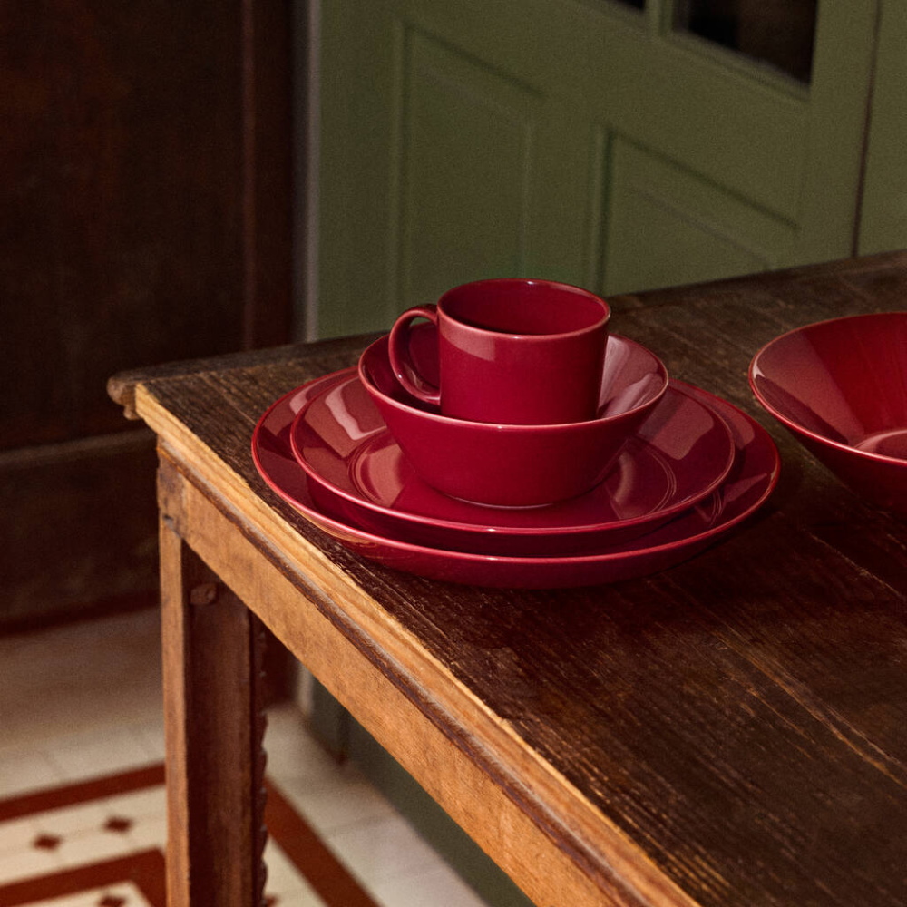 ティーマ 17cm チェリー イッタラ プレート 秋冬限定カラー レッド