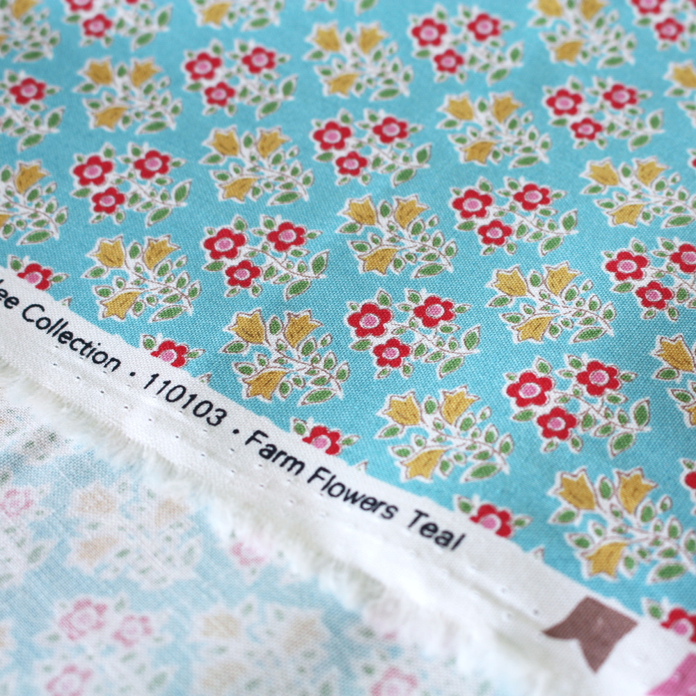 【ご参考:5枚掲載中】掲載生地で作製可。Tildaティルダ (北欧)スマホケース ティルダ 生地 布 Confetti コンフェッティ レッド 110cm巾 10cm単位