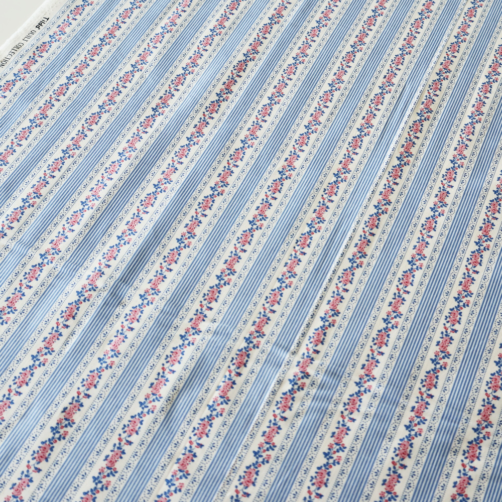 Claramay Blue 柄の雰囲気