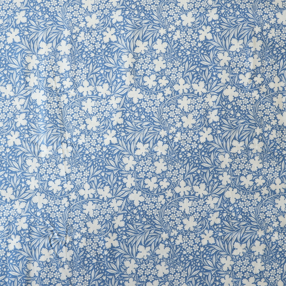 Bushbloom Blue 柄全体