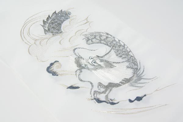 着物,和装小物,男物,半衿,刺繍,大胆,昇り龍,鯉の滝登り,襦袢,日本製,国産
