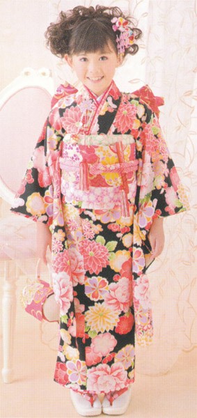 七五三 花柄 着物 子供用 七五三着物 女の子四ッ身 七歳 黒色地 花柄 ポリエステル 子供着物