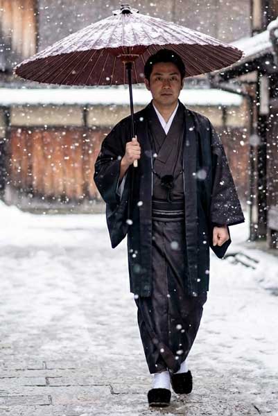 男,紳士,メンズ,着物,和装小物,履物,雪駄,セッタ,ウレタン底,黒色鼻緒,雨用,雪用,カバー付,滑らない,安い,カジュアル,普段着,作務衣,仕事用,レザー,合皮,LL,2L,9寸