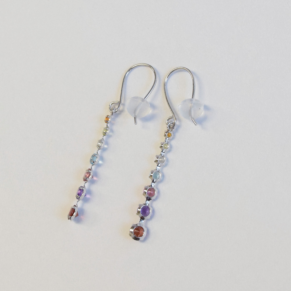 揺れるピアス 厄除け K10 ホワイトゴールド フックピアス 七色