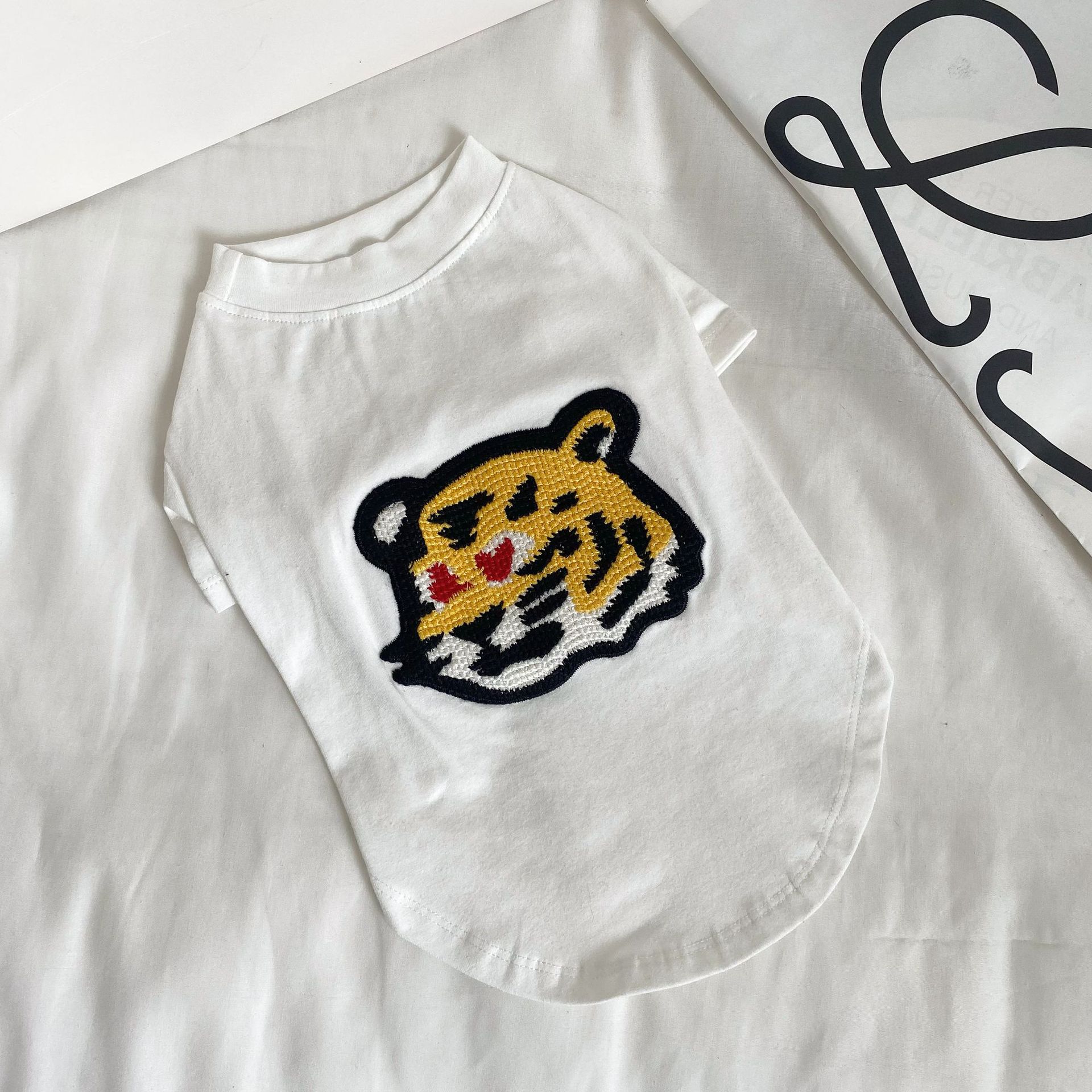 希少✨ ステュディオダルチザン 豚 虎 タイガー 福 刺繍 シャツ 半袖 M ステュディオダルチザン】バック豚刺繍 ボーリングシャツ M