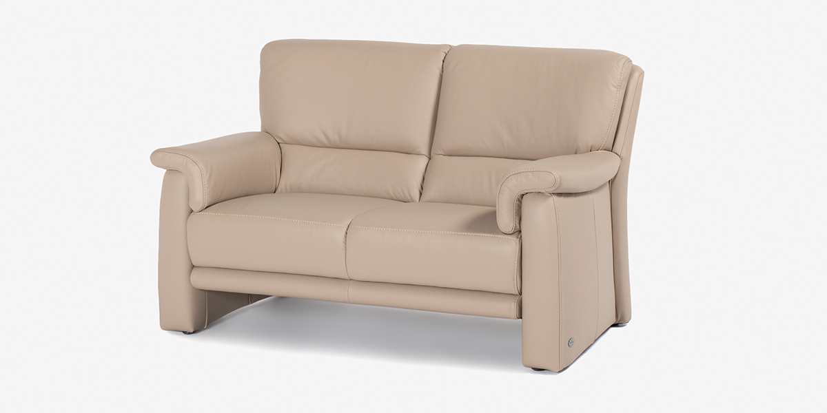 ラブソファ IDC 大塚家具 大塚家具 ラブソファ 2人掛け ベルク 幅134cm 革#24 全3色 IDC