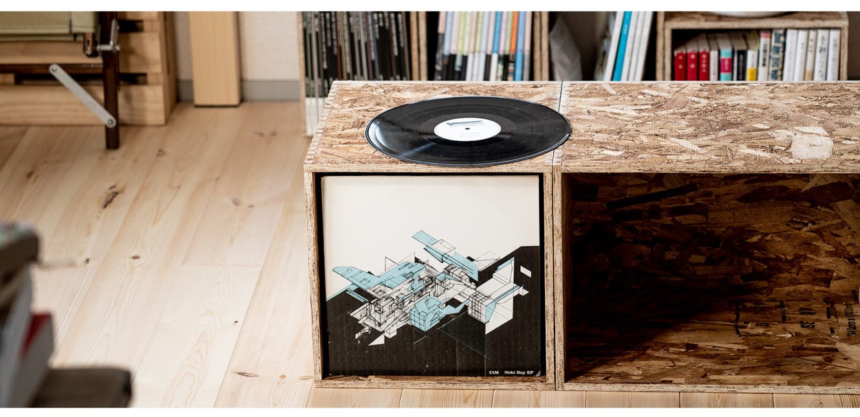 OSB合板でレコード棚をDIY！薄い板で棚を作る時のポイントを解説