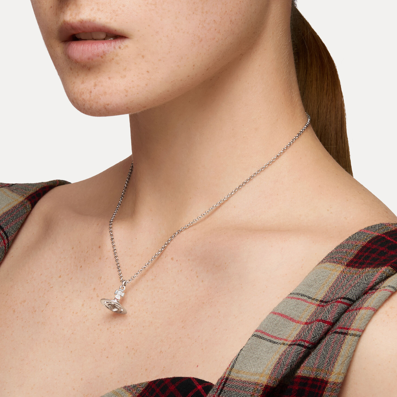 Vivienne Westwood（ヴィヴィアンウエストウッド） ネックレス プチ