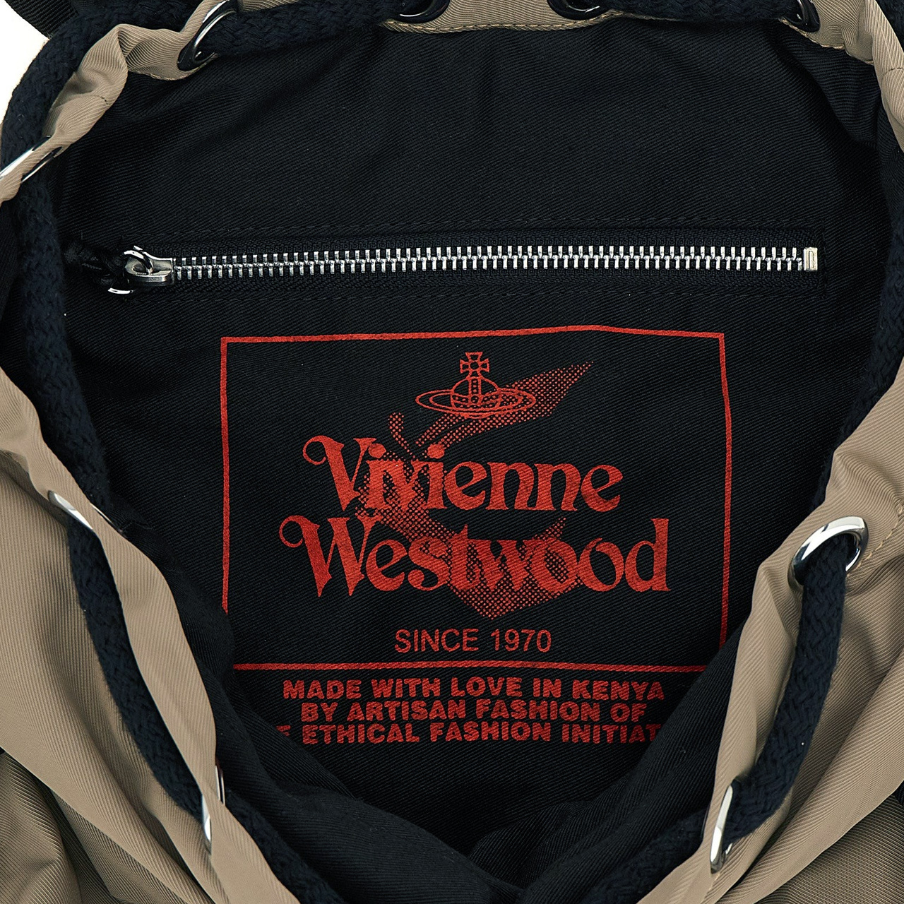 ゆ*き様 Vivienne Westwood ボディバッグ ブラック/グリーン Vivienne Westwood ボディバッグ ブラック/グリーン - メルカリ