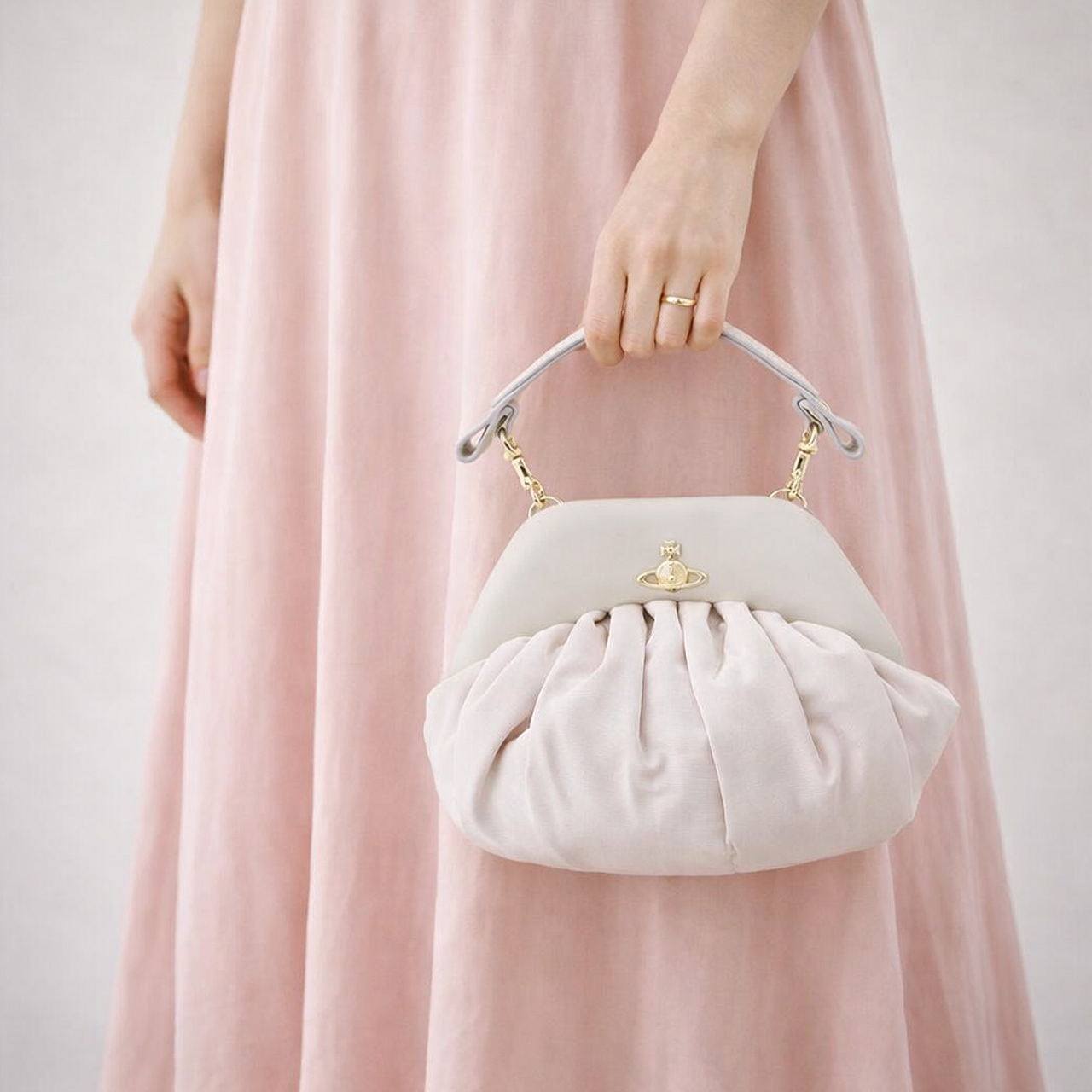 Vivienne Westwood（ヴィヴィアンウエストウッド） ハンドバッグ
