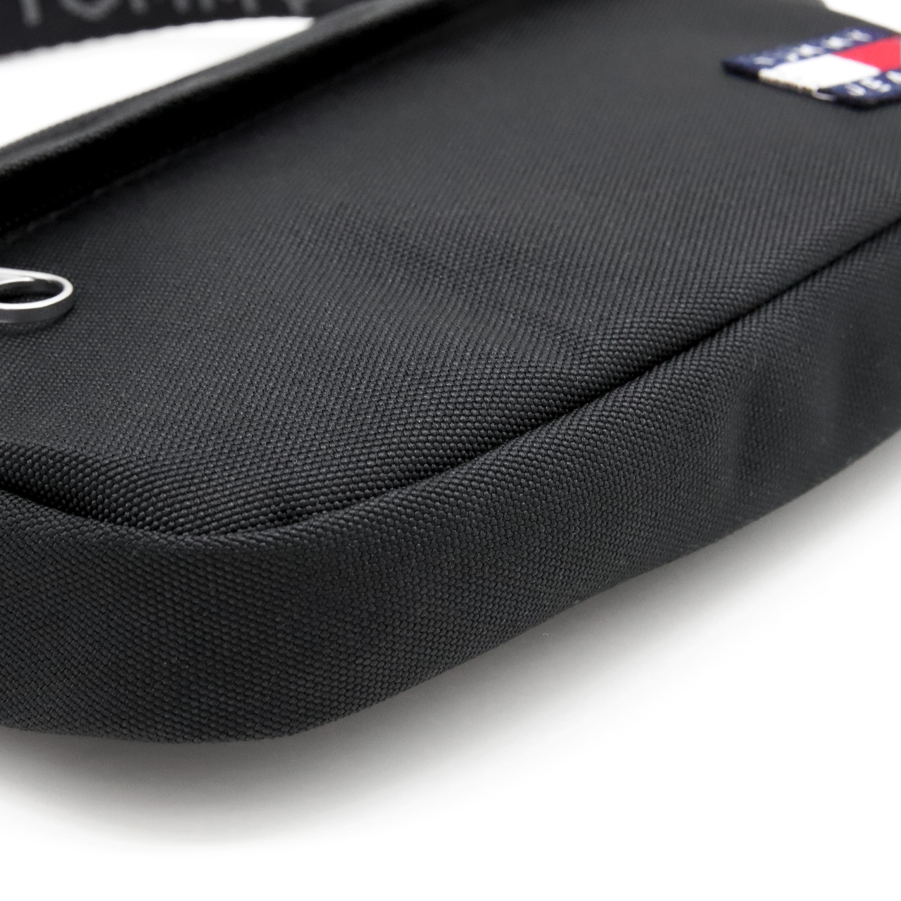 TOMMY HILFIGER（トミー・ヒルフィガー） トミージーンズ クロスバッグ