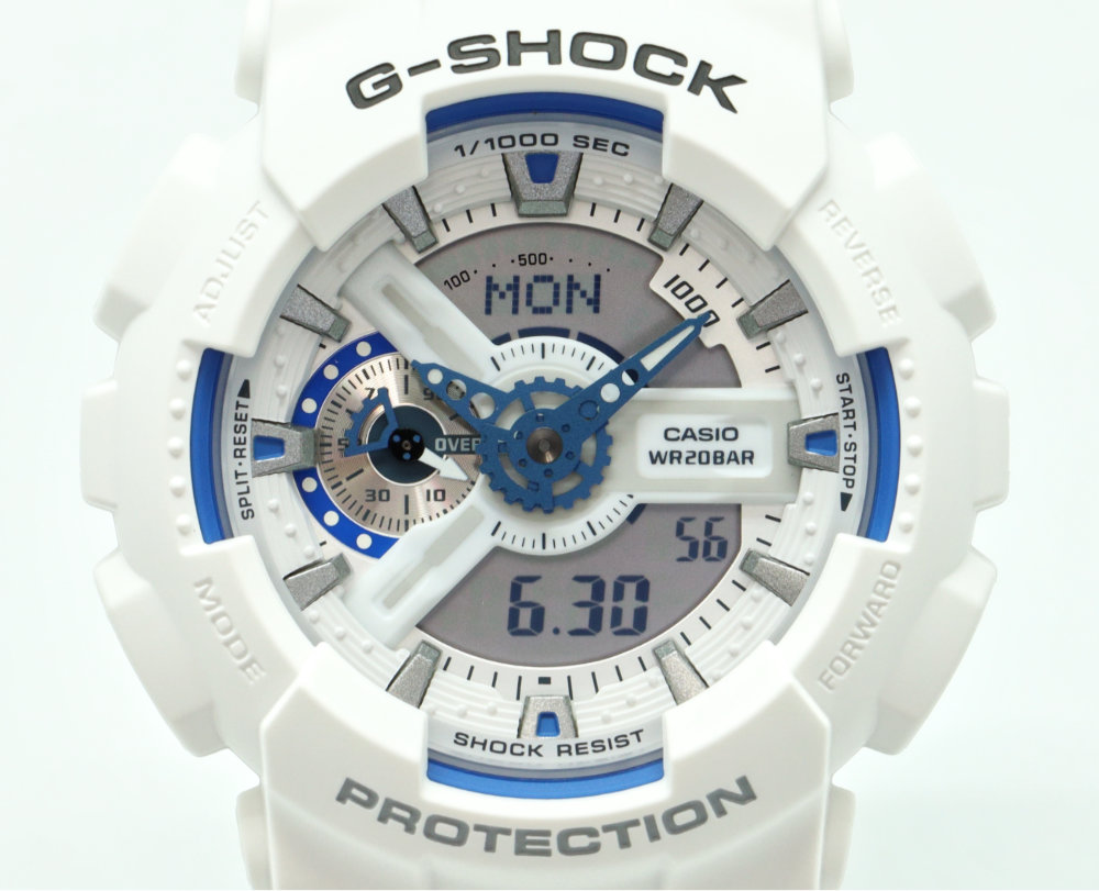 110 Series G-SHOCK Gショック GA-110HDS-7AJF ホワイト＆ブルー