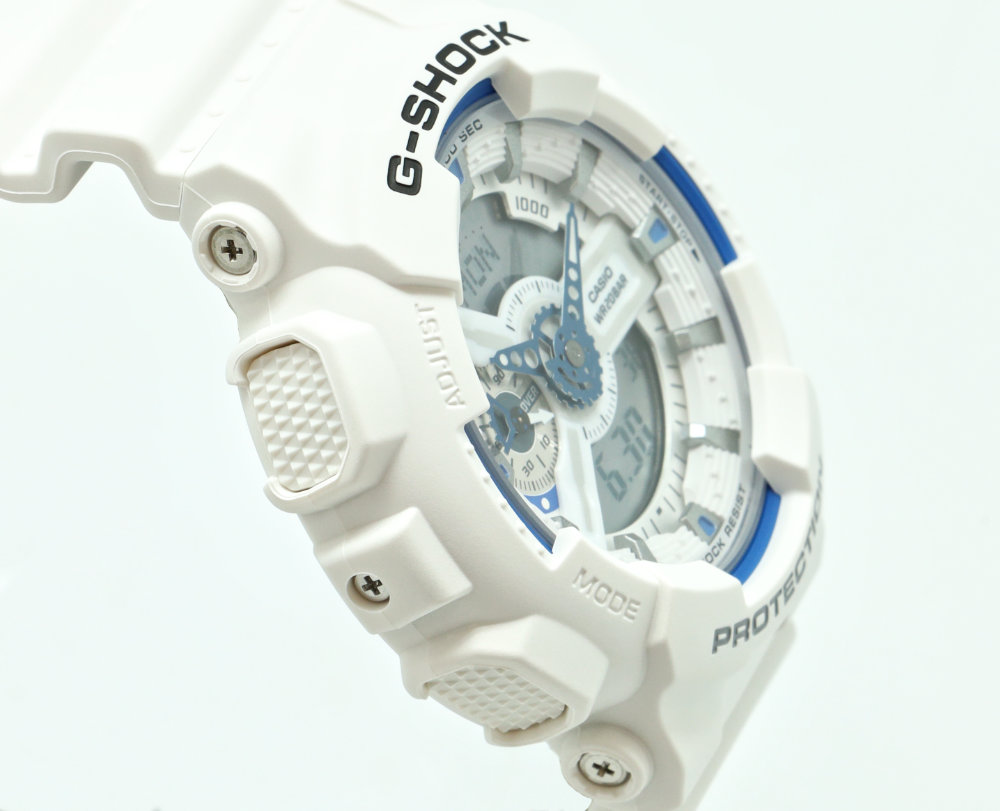 110 Series G-SHOCK Gショック GA-110HDS-7AJF ホワイト＆ブルー 蓄光