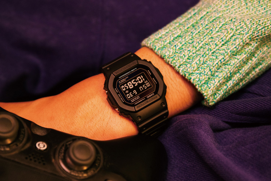 ORIGIN(G-SHOCK) G-SHOCK Gショック レインボーカラー文字板 DW-5600RW
