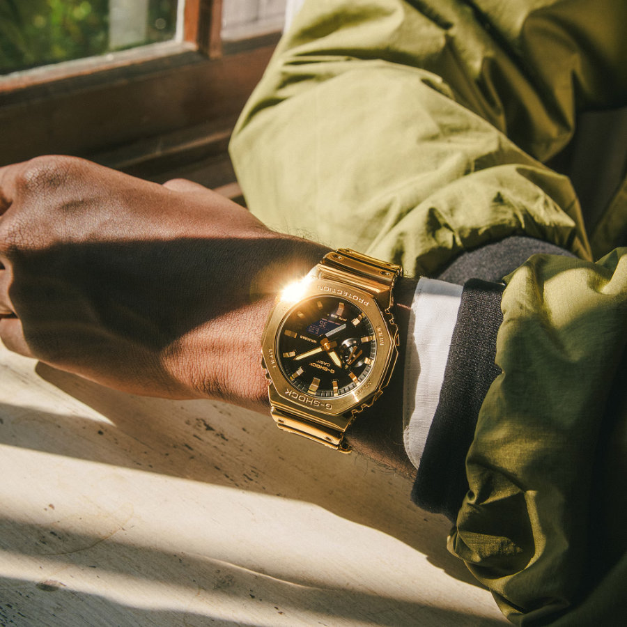 G-SHOCK メタルカバード GM-2100YMG-9AJF ゴールド＆ブラック