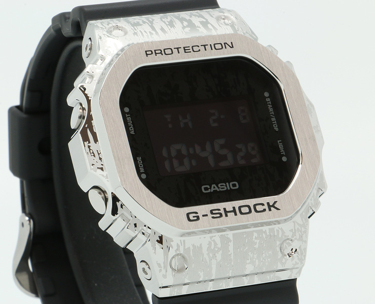 gm-5600gc-1jf-case.jpg