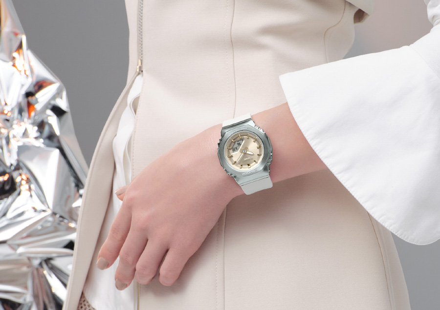 G-SHOCK デジタル腕時計 ブラウン/ベージュ Amazon.co.jp: [カシオ] 腕時計 ジーショック Desert Beige