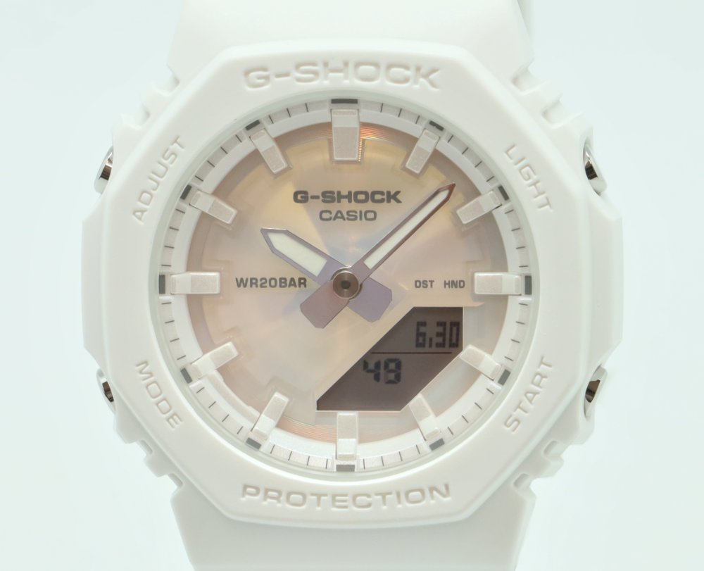 G-SHOCK ホワイト デジタル腕時計 2点セット G-SHOCK》ITZY コラボレーションモデル GMA-P2100IT-7AJR