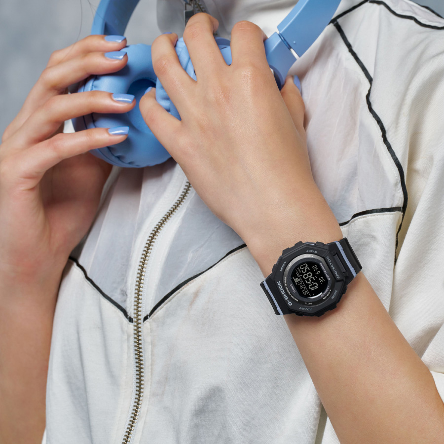 G-SQUAD G-SHOCK ミッドサイズ GMD-B300-1JF ブラック ステップ