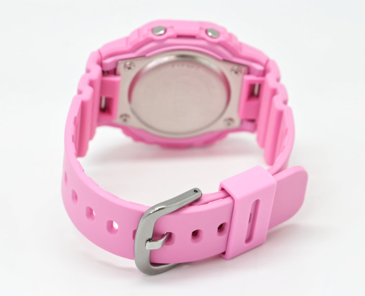 G-SHOCKから、ピンクゴールドが輝く小型の5モデルがリリース