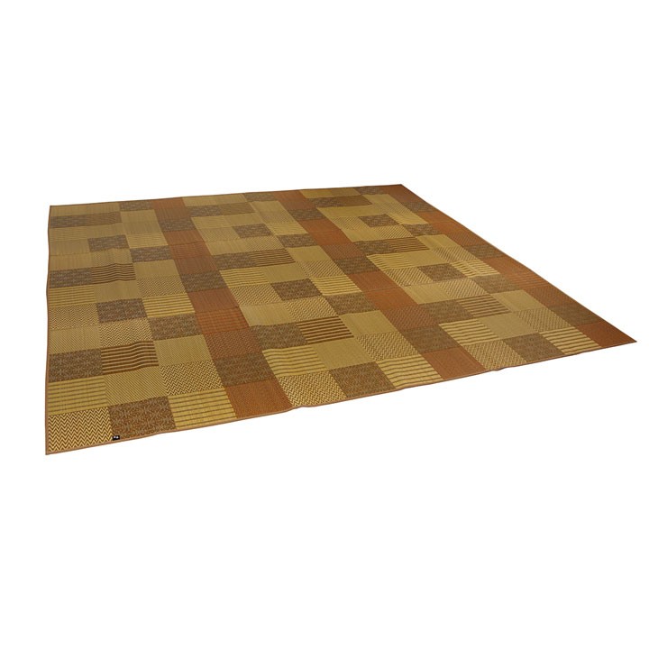 《送料込》 い草カーペット 花ござ 国産 日本製 京刺子 本間 8畳 約382×382cm い草ラグ 畳の上に敷くもの イグサ 敷物 夏用 カーペット 【EIM5708557252】 (20202円)