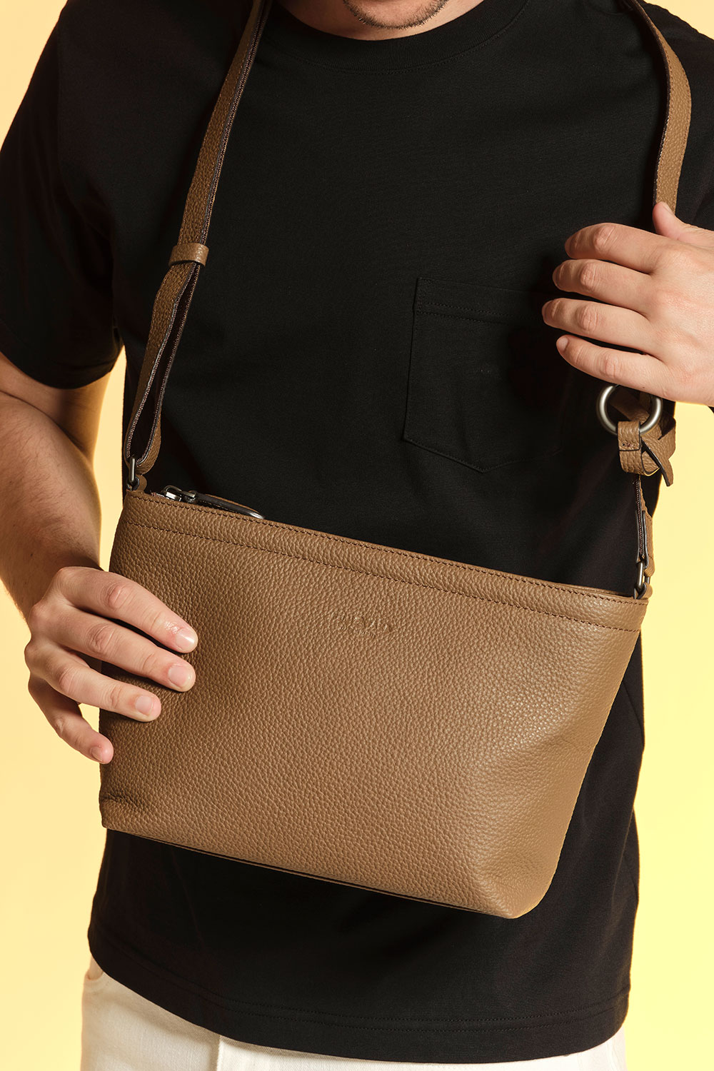 特別展 古代埃及 肩背袋（ショルダーバッグ） FUJITAKA フジタカ 公式 レザーショルダーバッグ (エキストラソフト