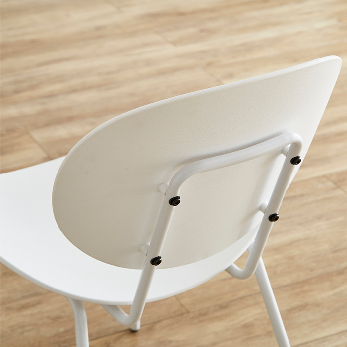 チェア ホワイト 白 ブラック 黒 おしゃれ デザイナーズチェア風 樹脂