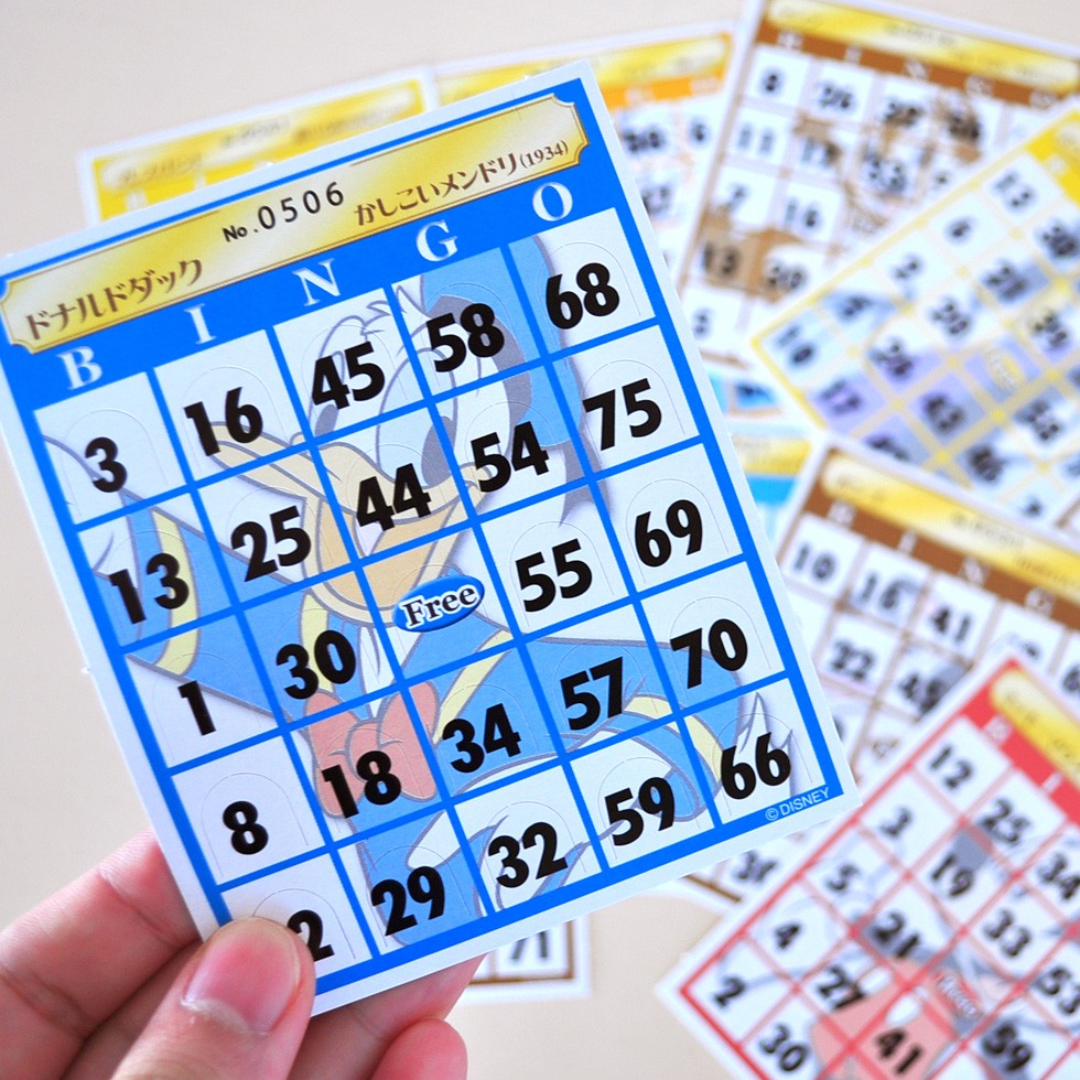ディズニーキャラクターズ ビンゴカード 50枚位入り Disney Bingo ゲーム 二次会 忘年会 新年会 パーティー Bingo Card だんらん 日曜の晩ごはん 通販 Yahoo ショッピング