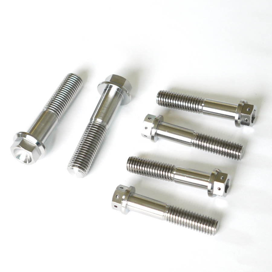 パーツ 64 カワサキ5穴用64チタン製タンクキャップボルト 焼き色 レインボー