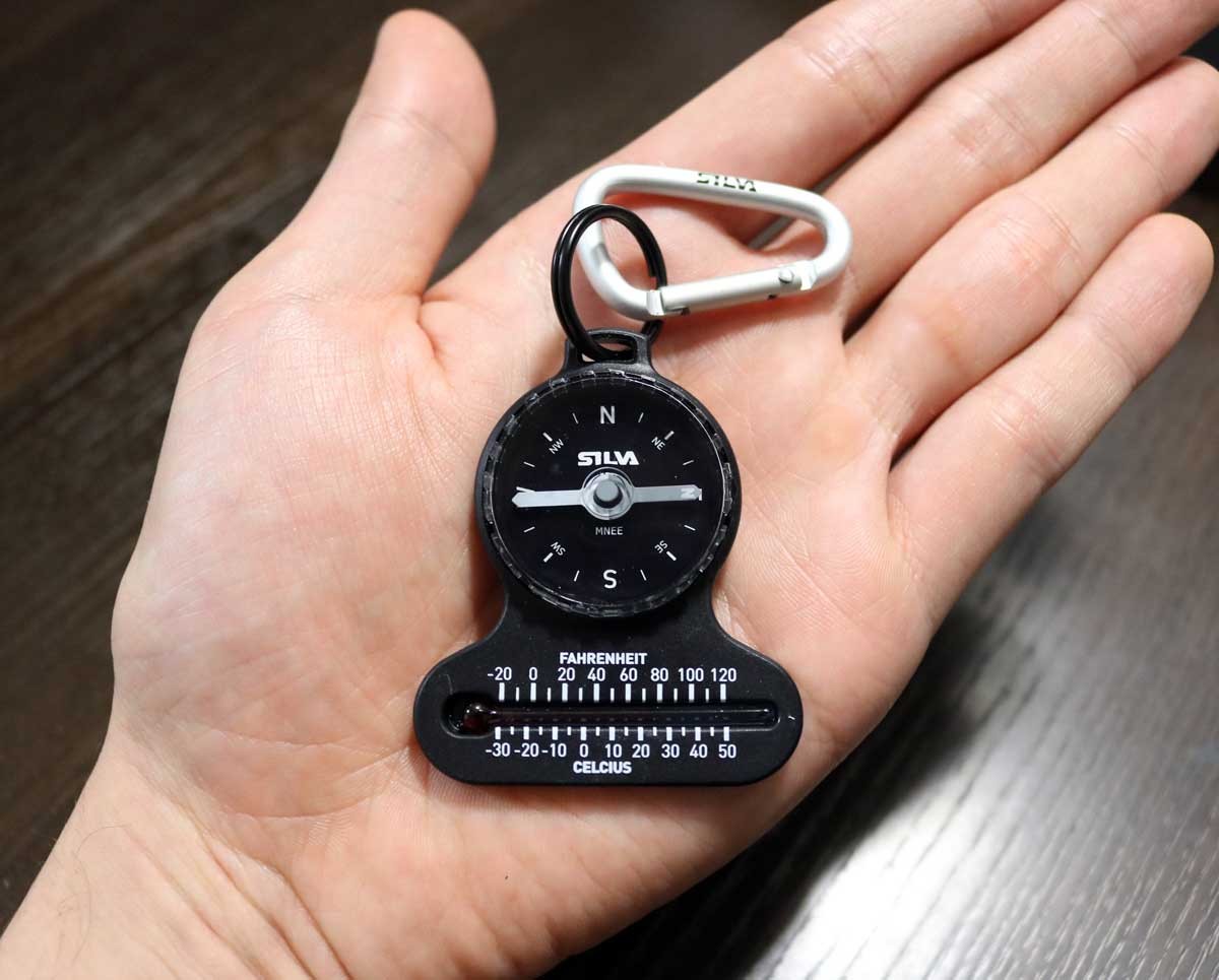 カラビナコンパスの大きさ