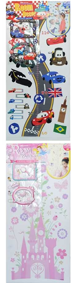 ディズニーのカーズとプリンセスのステッカー身長計