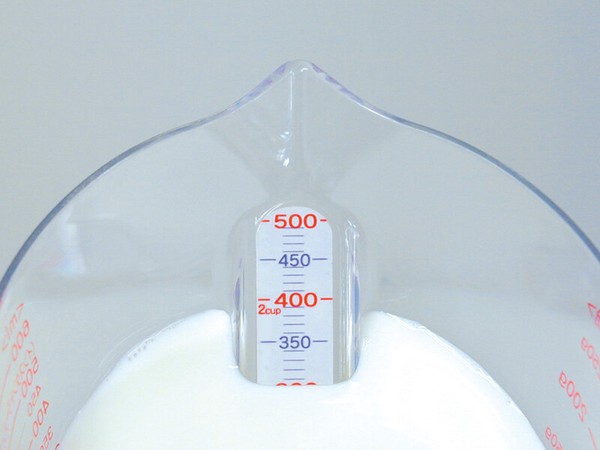 見やすい計量カップ MC-110 600ml 斜め 上から 日本製 送料無料 | ブランド登録なし | 06