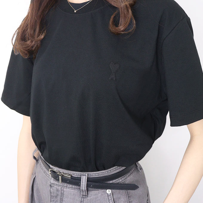 アミ パリス AMI PARIS アパレル Ｔシャツ UTS003 724 ブラック ハートロゴ 刺繍 オーガニックコットン クルーネック Tシャツ XS S M レディース メンズ｜import-collection-yr｜02