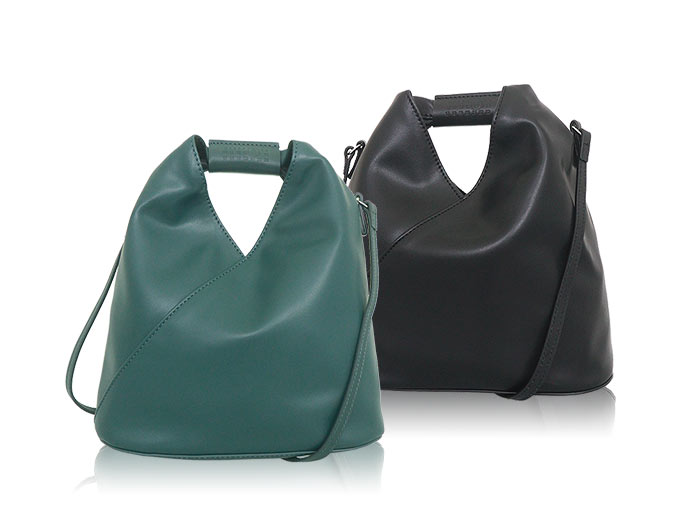 【タイムセール】エムエムシックス MM6 Maison Margiela バッグ ショルダーバッグ SB6WD0026 P4313 ブラック ジャパニーズ フェイクレザー クラシック | Maison Margiela | 03