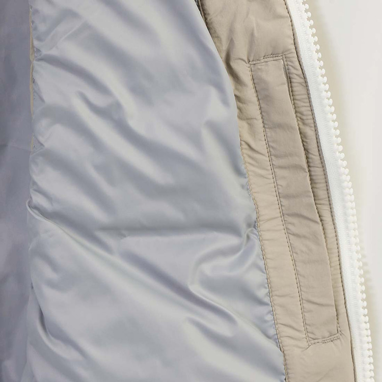 CANADA GOOSE（カナダグース） ダウンベスト ローレンス ホワイト